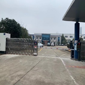 咸宁工厂车辆出入口管理系统